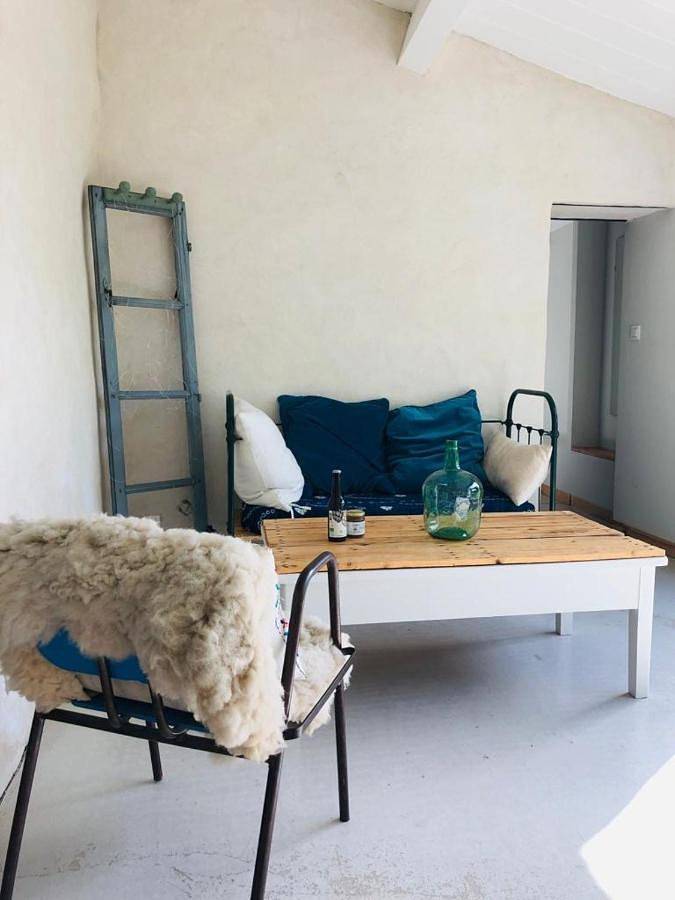 Two-Bedroom House in Bagard, Région d'Alès