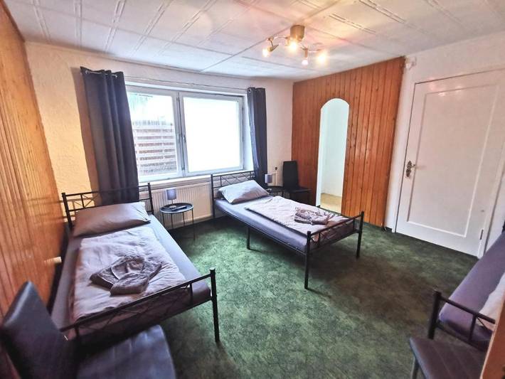 Ferienwohnung für 8 Personen, mit Garten