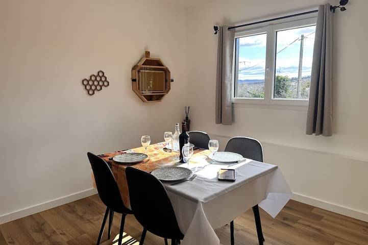 Gîte pour 4 personnes, avec jardin