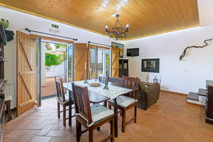 Country House 'Alquimia, Alchemy, Alchimie' with Private Pool, Terrace & Wi-Fi in São Luís, Costa Alentejana