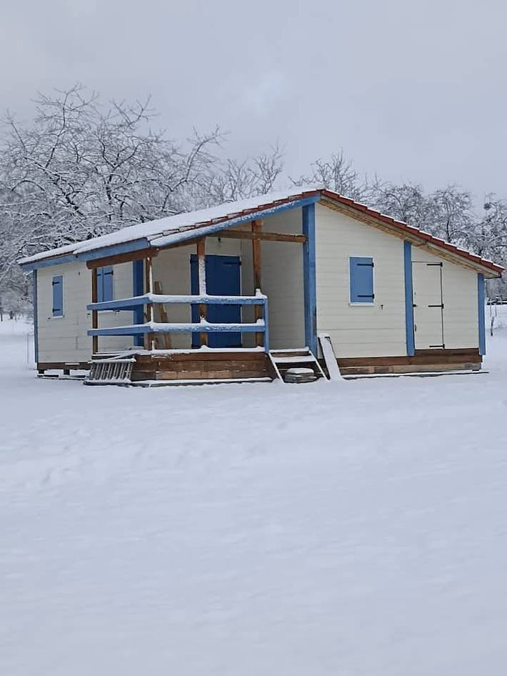 Maison de campagne pour 4 personnes, avec jardin dans Chantrans