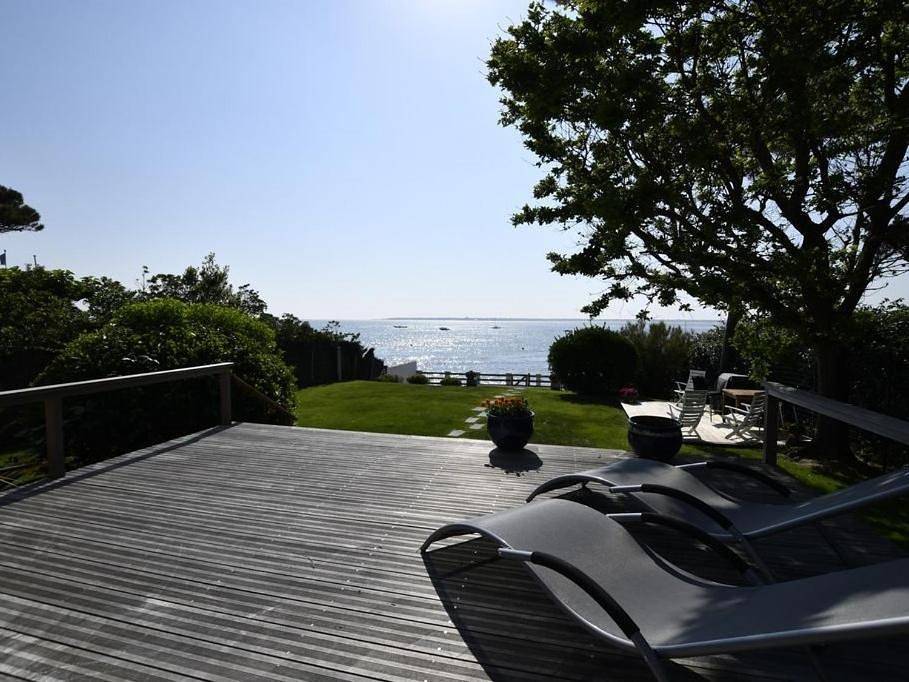 Three-Bedroom House in Pyla-sur-Mer, La Teste-de-Buch