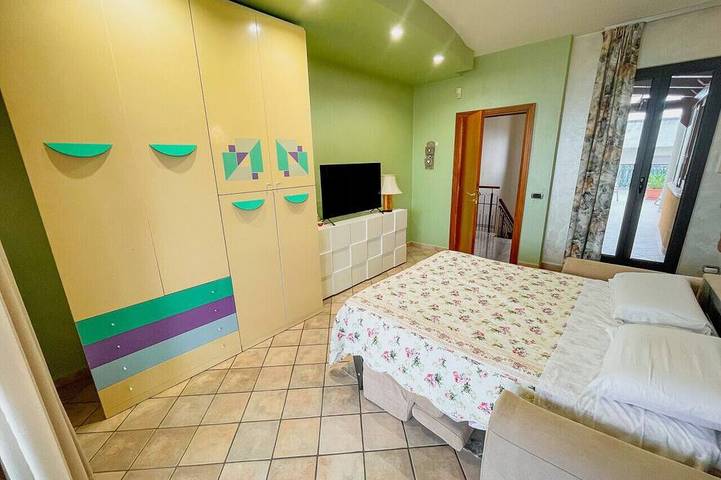 Gîte pour 5 personnes, avec balcon et jardin à Noicàttaro - 3