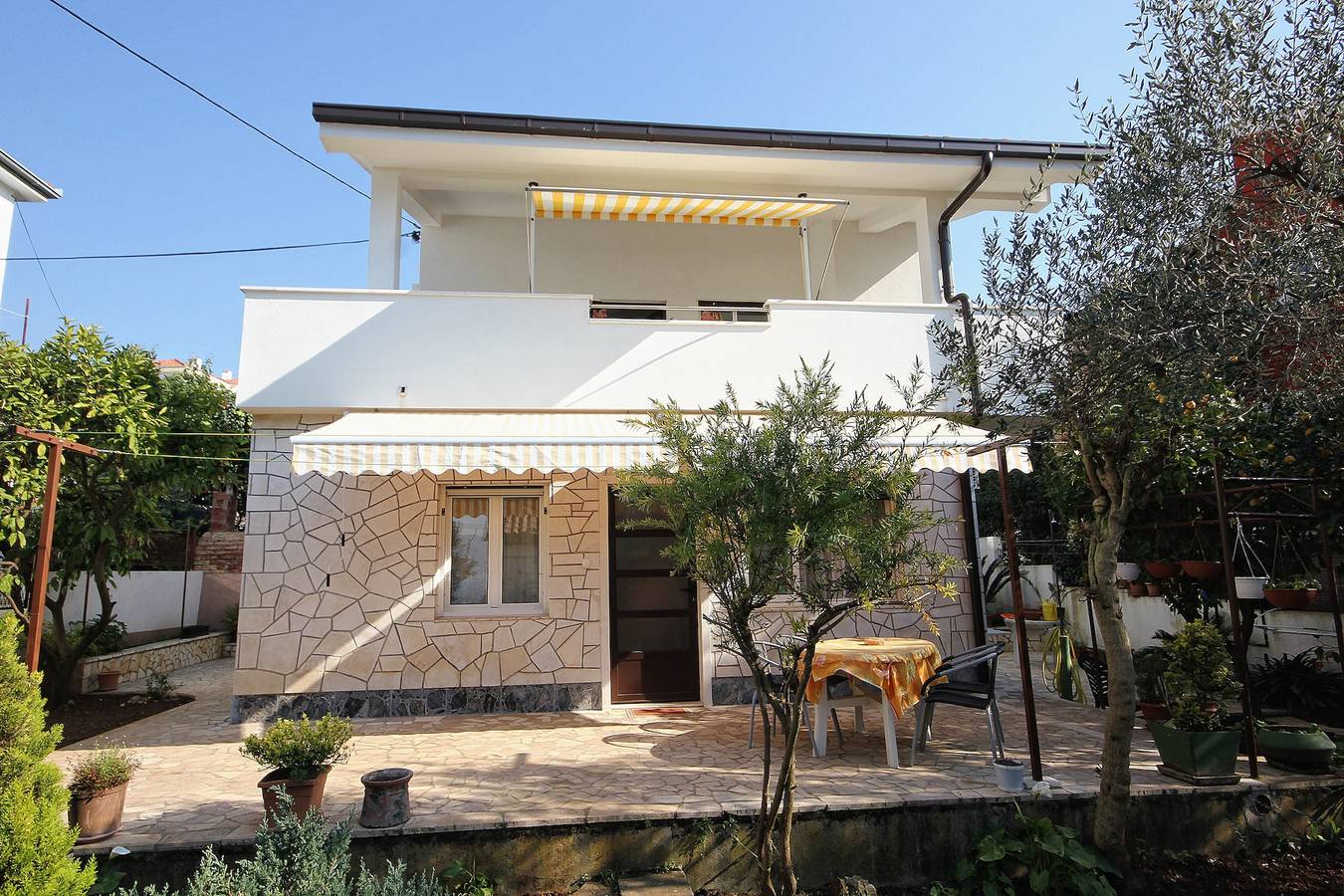 Entire apartment, Two bedroom apartment with terrace Okrug Gornji, Čiovo A-9469-b in Okrug Gornji, Ciovo