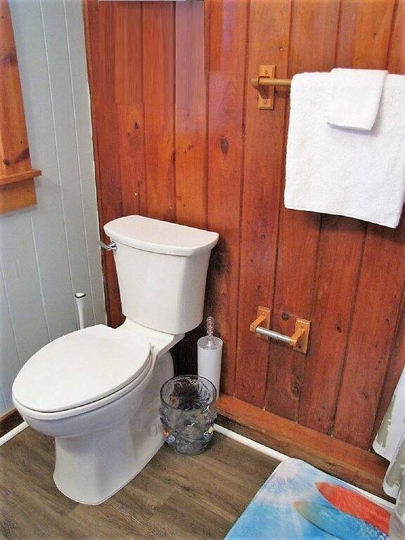 Alles auf einer Ebene und direkt gegenüber vom Meer / Private Boardwalk zum Strand in Whalebone, Nags Head