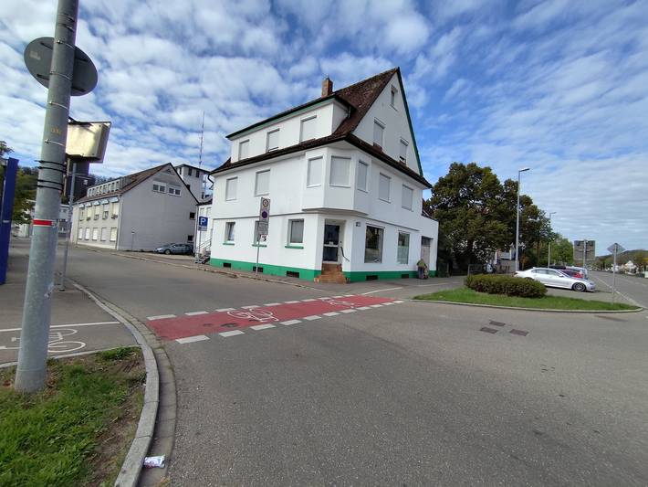 Ganze Wohnung, Apartment Stadtmitte Dachgeschoss mit Schlossblick und Wlan in Heidenheim, Schwäbische Alb Radweg Region