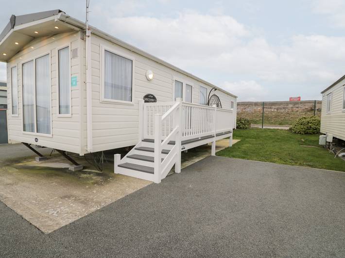 Caravan for 8 people in Rhyl