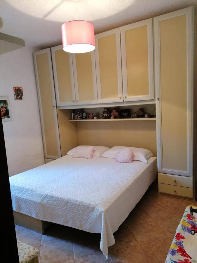 Maison d’hôte pour 2 personnes, avec jardin et vue à Arzachena