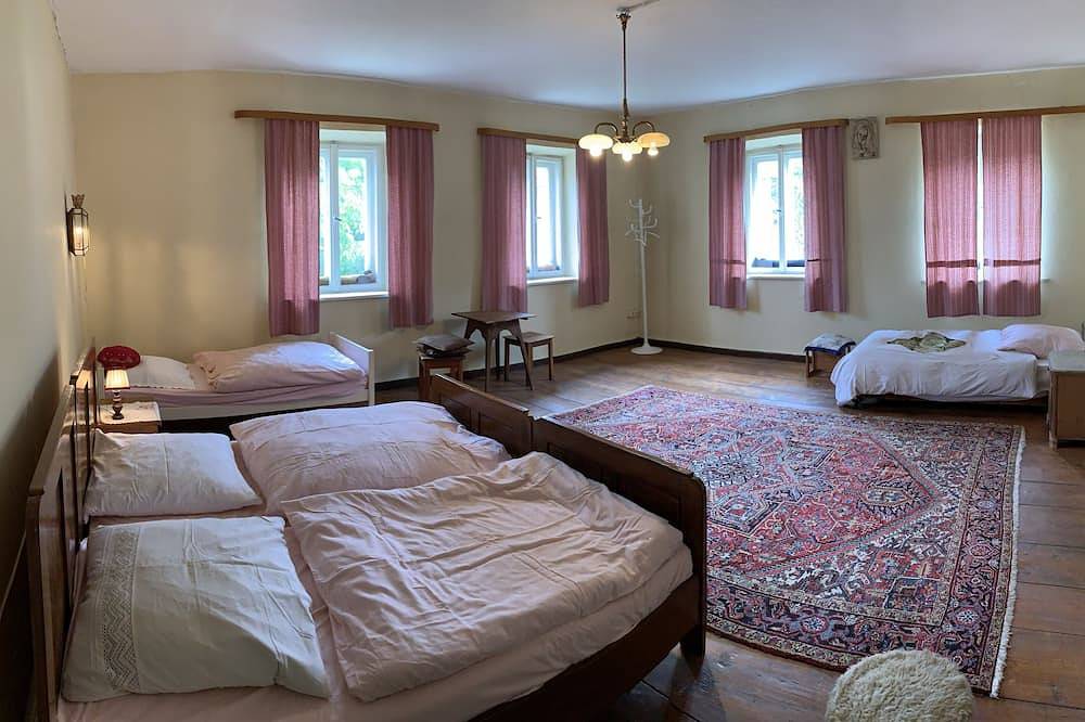 Farmhouse right on the water in Eggenfelden, Ostbayern