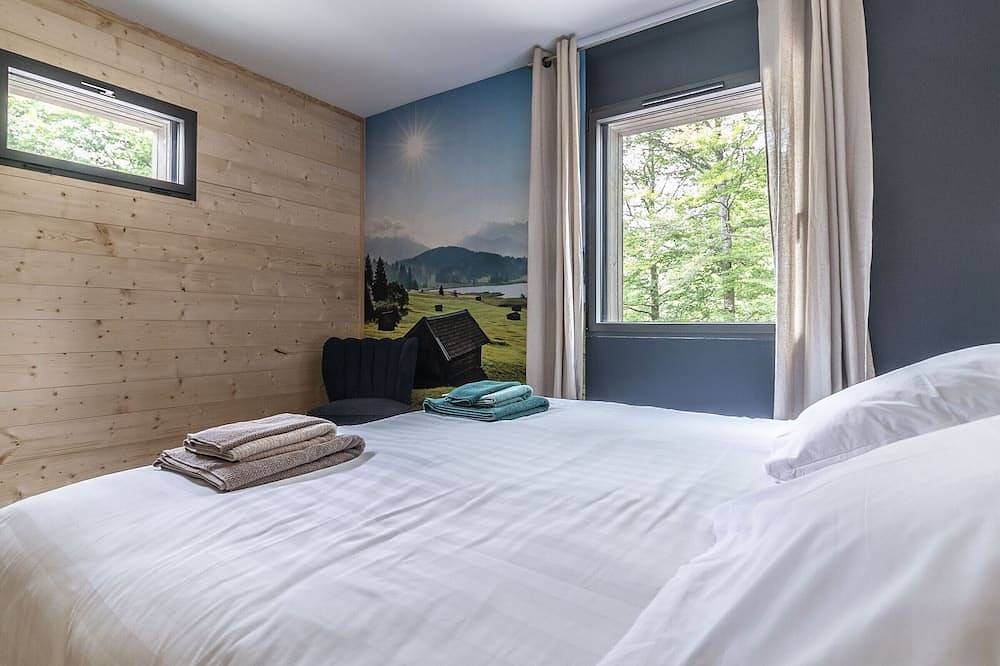 Lujosa casa con jacuzzi privado y acceso a piscina, golf y spa en entornos impresionantes in Le Chambon-sur-Lignon, Macizo Central