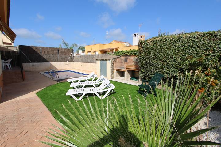 Casa rural para 6 personas, con jardín y terraza, Se admiten mascotas en Delta del Ebro - 4