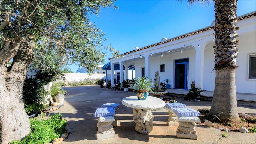 B&b per 3 persone, con Terrazza e Giardino nonché Panorama in Porto Selvaggio