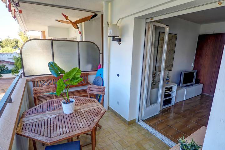 Gîte pour 7 personnes, avec terrasse ainsi que jardin et piscine à Sitges - 3