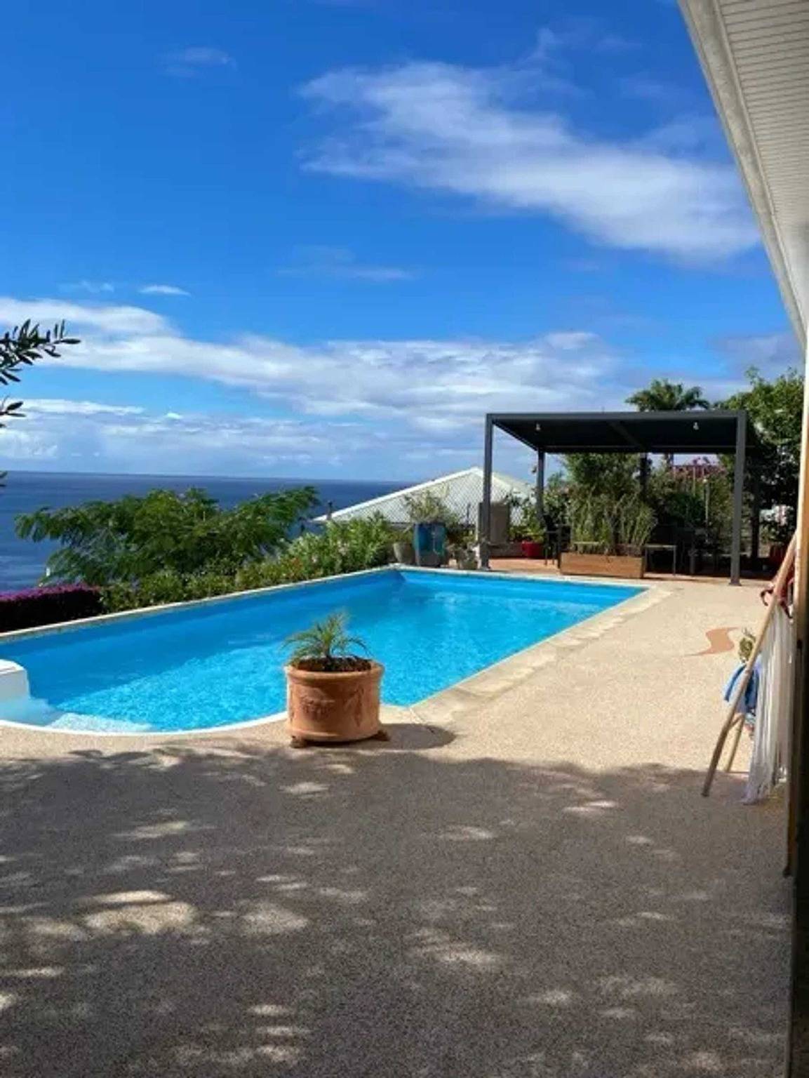 Studio entier, Studio cosy avec vue sur mer à Case-Pilote, 21 m², piscine in Case-Pilote, Martinique