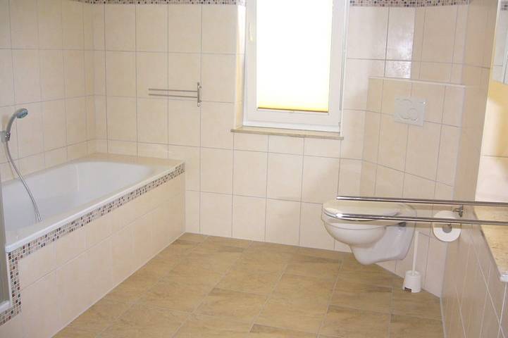 Ferienhaus für 6 Personen, mit Terrasse und Garten in Satow - 4