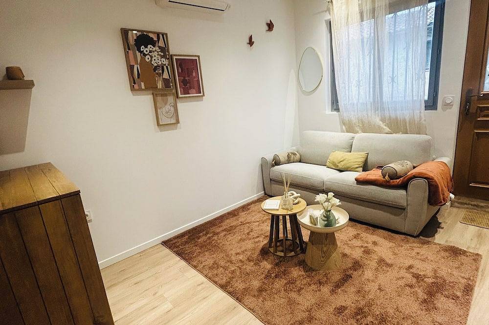 Detached apartment Estaque -Port district Estaque and ter station 5 minutes' walk away in Marseille, Marseille und Umgebung