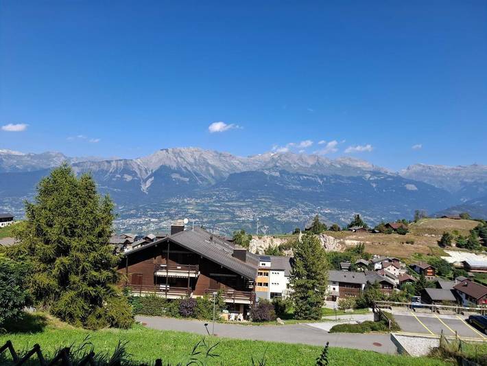 Gîte pour 6 personnes, avec vue et jardin, animaux acceptés dans Nax - 4