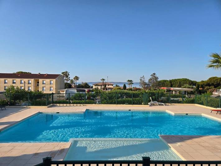 Gîte pour 5 personnes, avec Terrasse et Jardin ainsi que Piscine et Vue dans Plage de San Peire - 3
