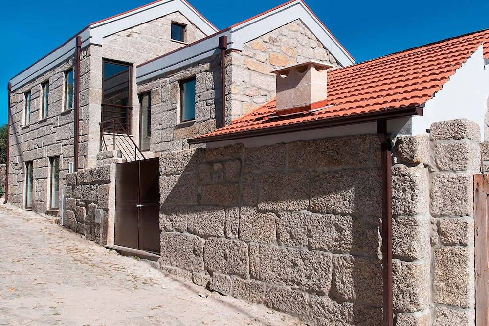 Casa vacanza a Queirã a partire da 173€ a notte