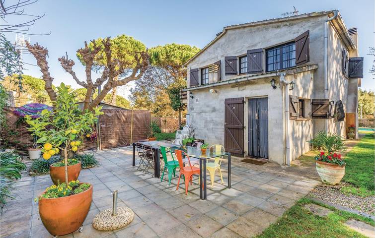 Ferienhaus für 13 Personen, mit Terrasse und Garten sowie Pool an der Costa Brava - 2