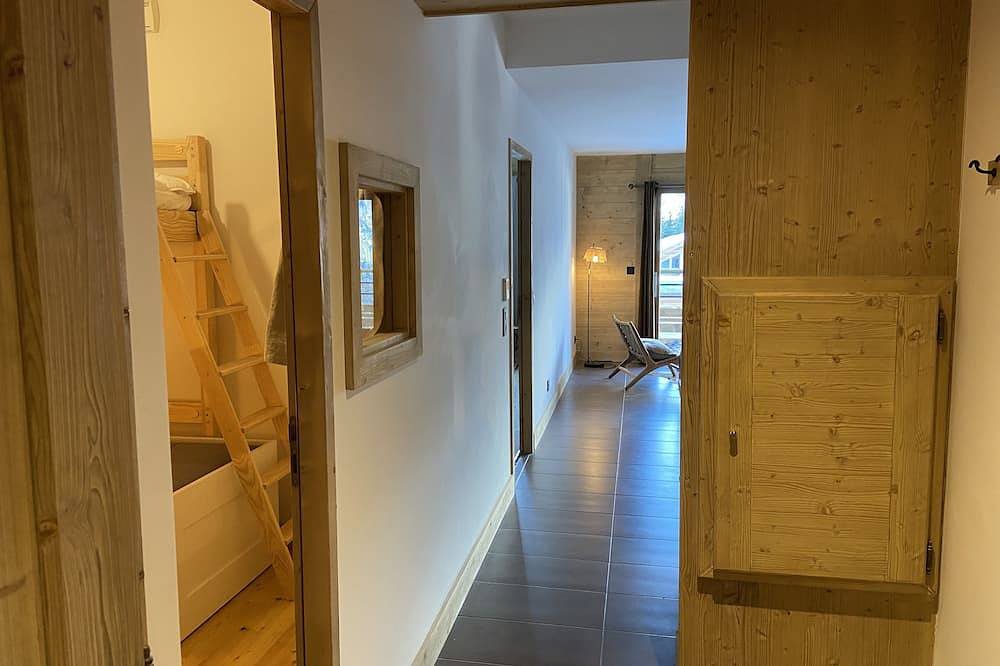 Ganze Wohnung, Beautiful new apartment 86 m2, 3 bedrooms 3 bathrooms south facing mountain view in Sainte-Foy-Tarentaise, Rutor-Gruppe