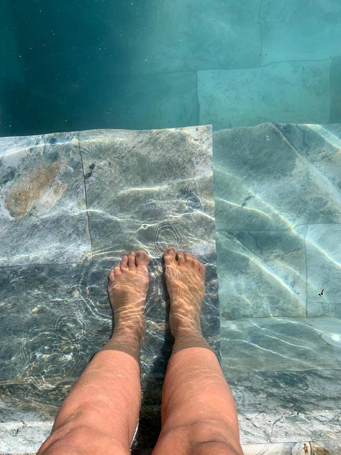 Cottage pour 6 personnes, avec piscine et terrasse à Névian