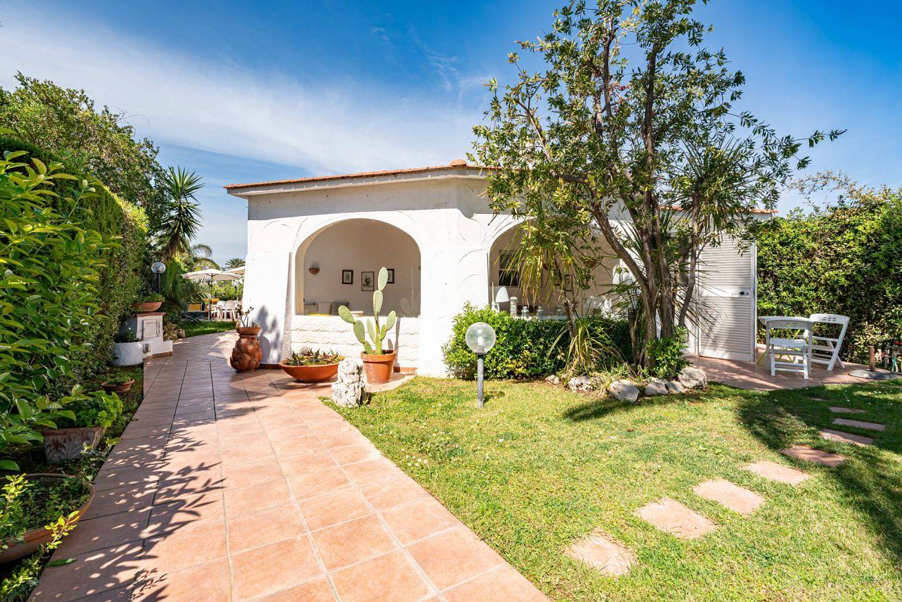 Villa Tiffany T58 by Rentbeat in Rosa Marina, Salento