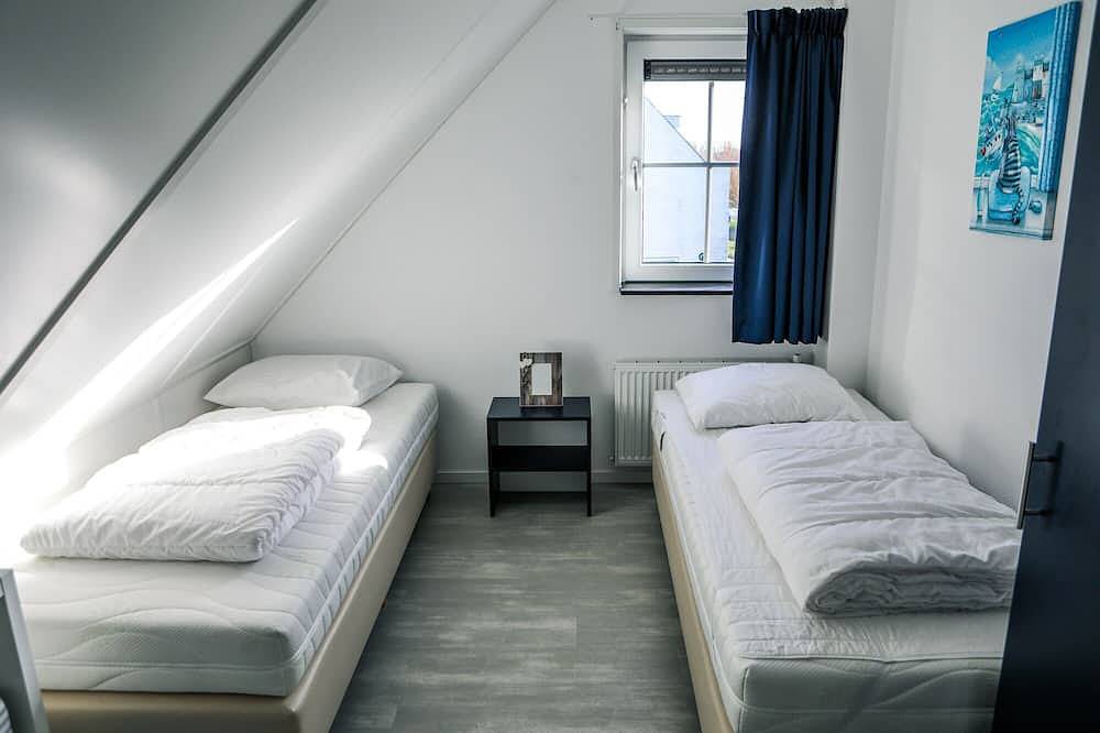 Vacation home, with a view in Wolphaartsdijk in Niederländische Nordsee