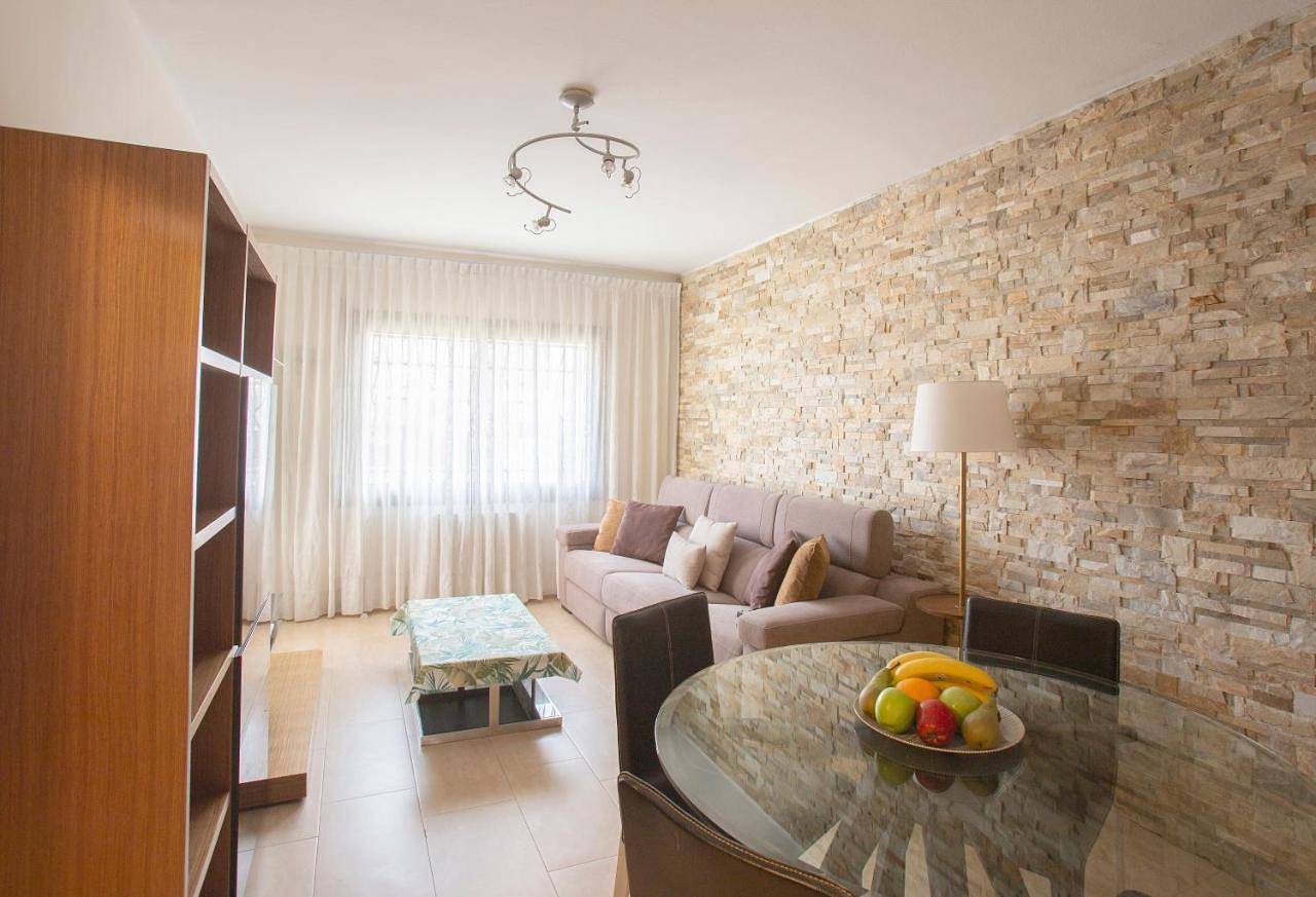 Chalet Torredembarra Aire Acondicionado zona muy Tranquila in Torredembarra, Costa Dorada