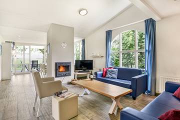 Ferienhaus für 8 Personen, mit Sauna und Terrasse sowie Balkon/Terrasse in Brouwershaven