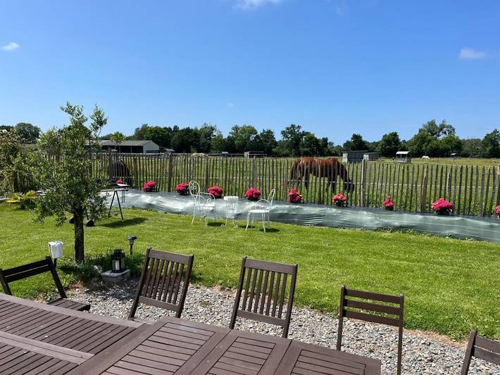 Location de vacances pour 10 personnes, avec vue et jardin à Hauteville-sur-Mer - 3