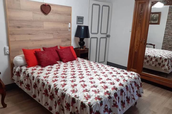 Apartamento entero, Pernes La Provencale in Pernes-les-Fontaines, Vaucluse