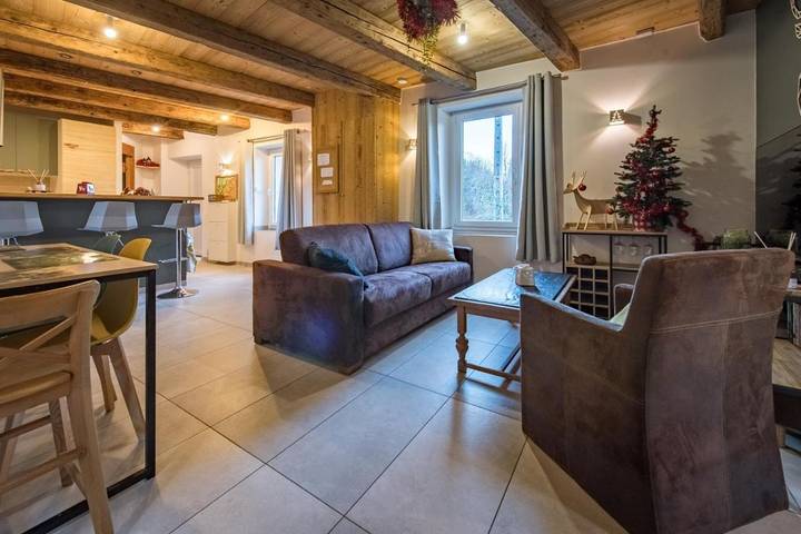 Location de vacances pour 6 personnes, avec jardin et vue à Ugine - 4