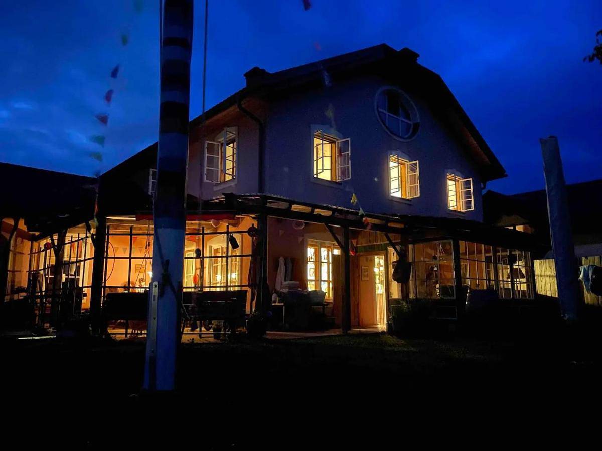 Ganze Ferienwohnung, Family Room with Mountain View in Kuchl, Tennengau