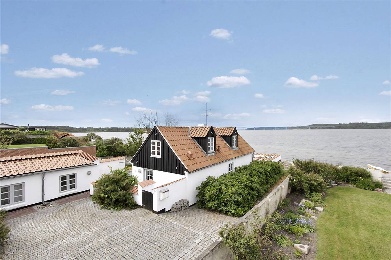 Awesome home in Roslev w/ Wifi and 2 Bedrooms in Glyngöre, Limfjord in Westjütland