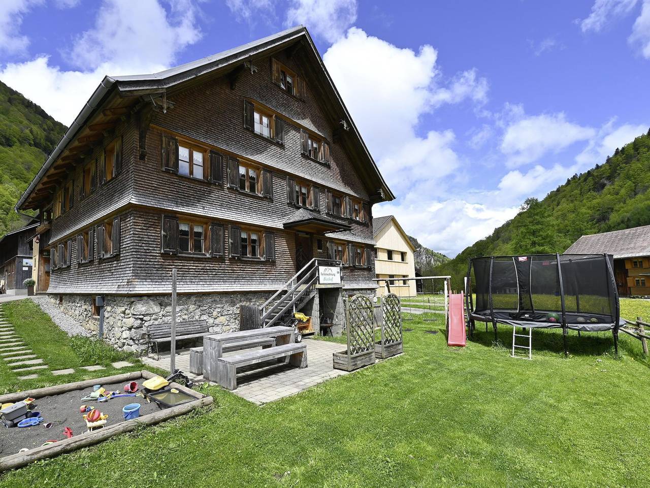 Ganze Ferienwohnung, Der Bischof - Bergblick in Mellau, Bregenzerwald