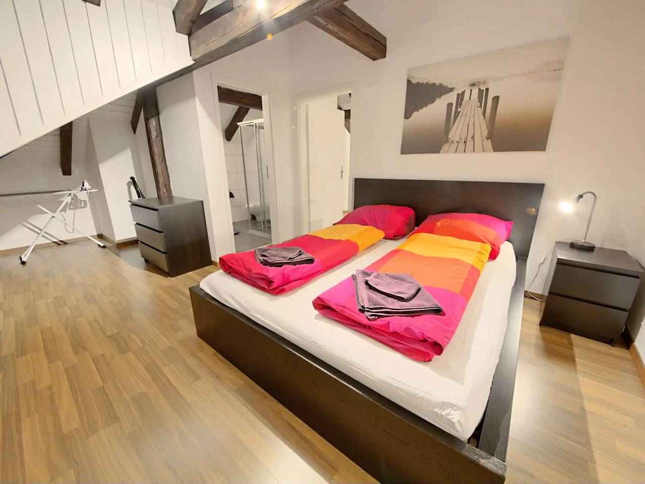 Ganze Wohnung, 3 Zimmer 5 Personen in Zürich 50 Oerlikon, Zürich