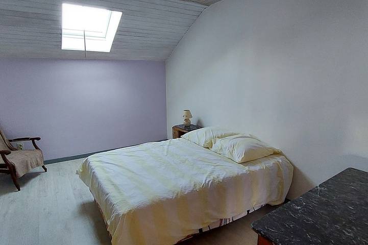 Gîte pour 5 personnes, avec jardin à Plancher-Bas - 4