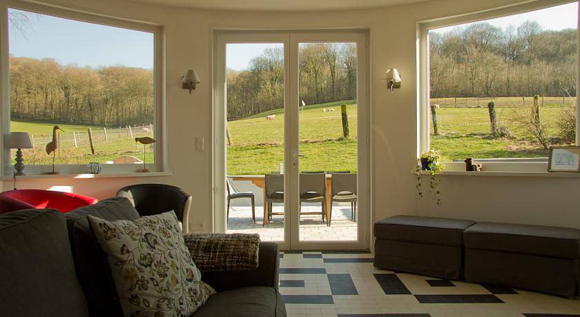Villa des Groseilliers Spa, practice golf, moutons sur 2 hectares in Loison-sur-Créquoise, Région de Montreuil