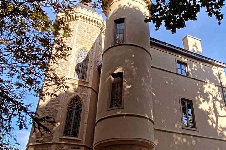 Château pour 4 personnes, avec Jacuzzi et Jardin dans Rhône