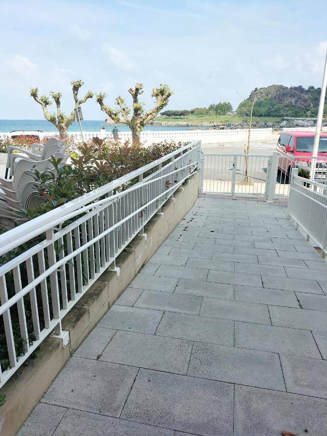Gîte pour 2 personnes, avec Balcon et Terrasse ainsi que Jardin et Vue à Castro-Urdiales - 3