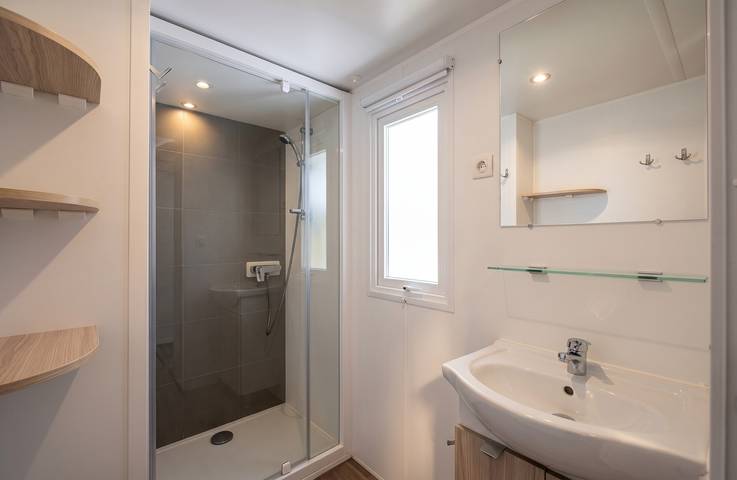 Bungalow für 6 Personen, mit Pool und Terrasse in Var - 4