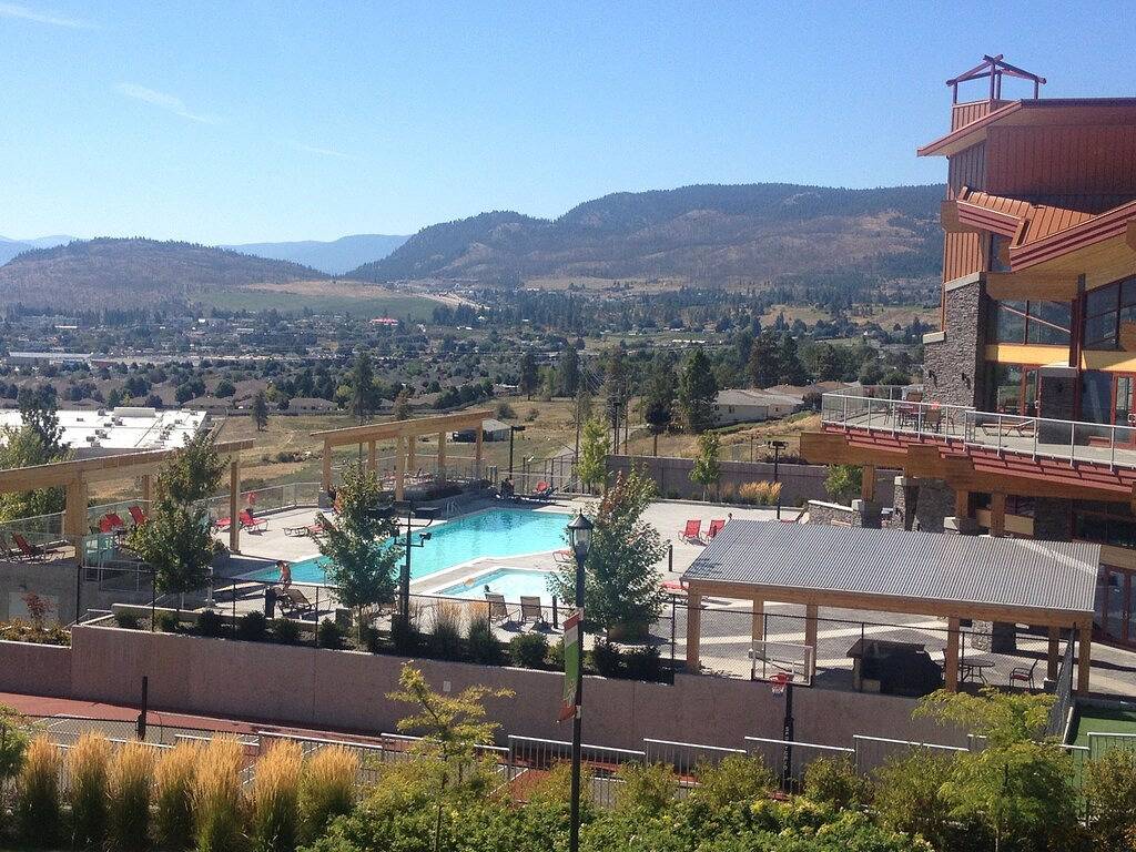 Ganze Wohnung, Resort-Stil Lake View Property in Crystal Mountain