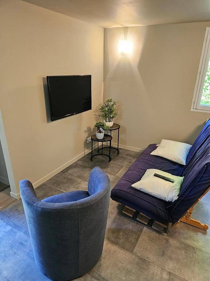 Gîte pour 2 personnes, avec piscine à Chancelade