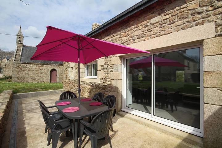 Gîte pour 4 personnes, avec jardin à Locoal-Mendon - 3