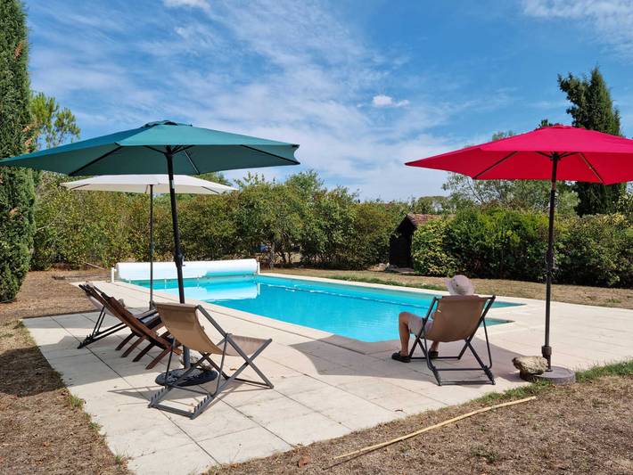 Gîte pour 12 personnes, avec jardin et piscine - 1