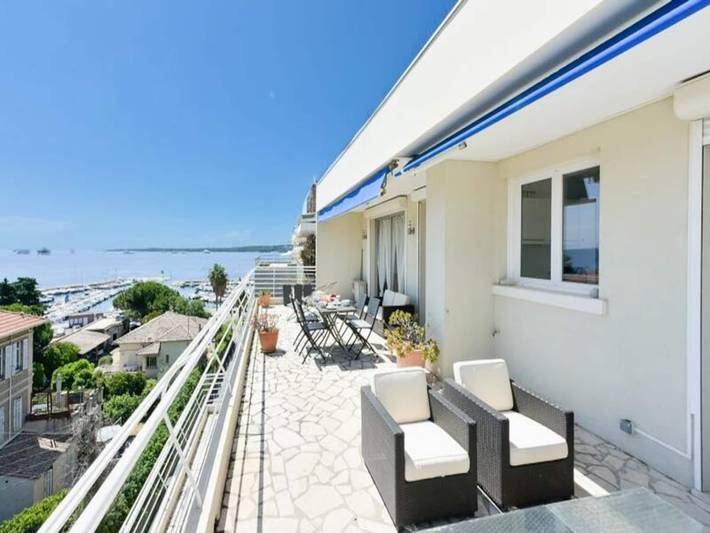 Gîte pour 4 personnes, avec terrasse, adapté aux familles dans Port du Mourre-Rouge