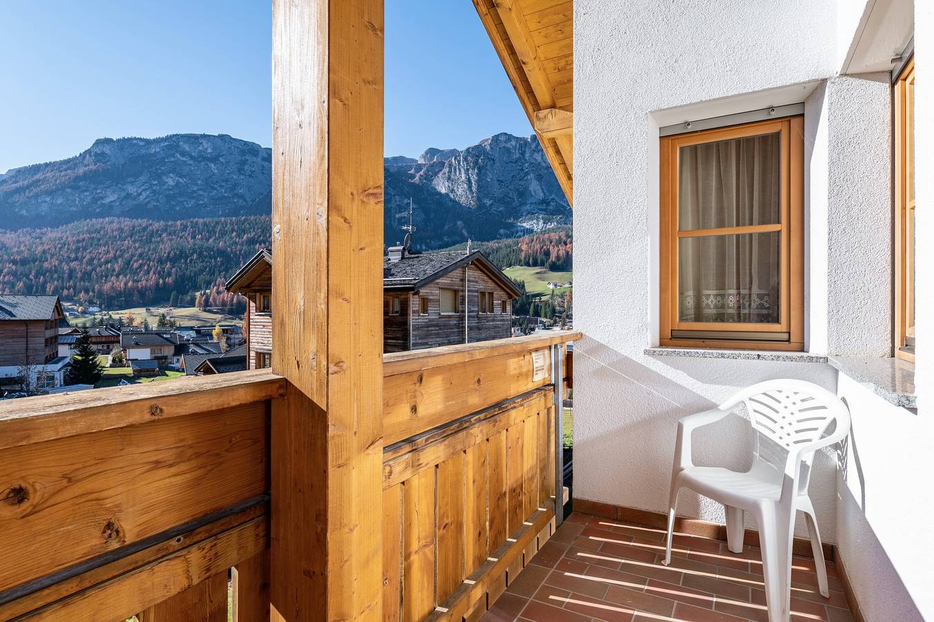 Appartamento intero, Appartamento '4' con vista sulle montagne, giardino in comune e Wi-Fi in Badia, Dolomiti Superski