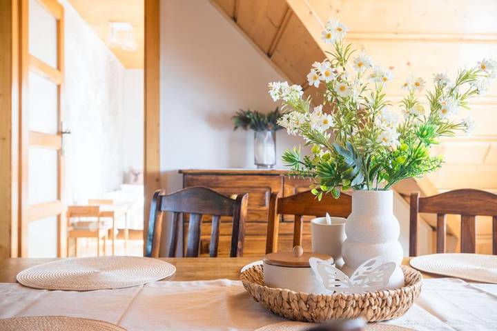 Apartament wakacyjny dla 4 osób, z ogród i jacuzzi w Białka Tatrzańska