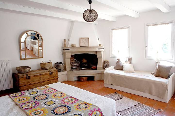 Location de vacances pour 9 personnes, avec jardin à La Roquebrussanne - 2